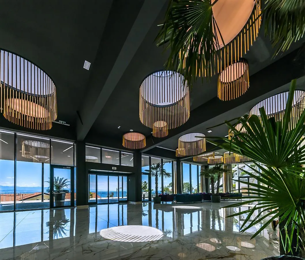 Grand Hotel Adriatic II Opatija 3*,