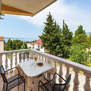 Gostinjska kuća Prkacin Starigrad Paklenica