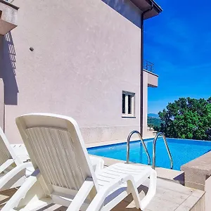 4* Gostinjska kuća Manuela