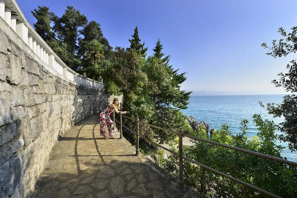 Grand Hotel Adriatic II